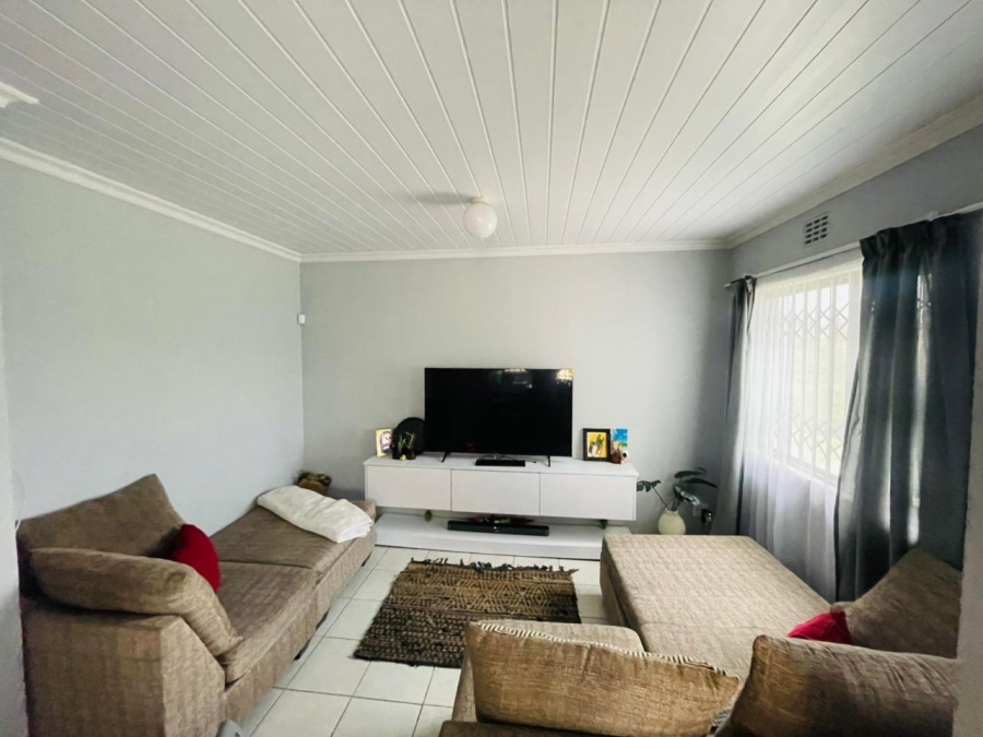 2 Bedroom Property for Sale in Amalinda Eastern Cape